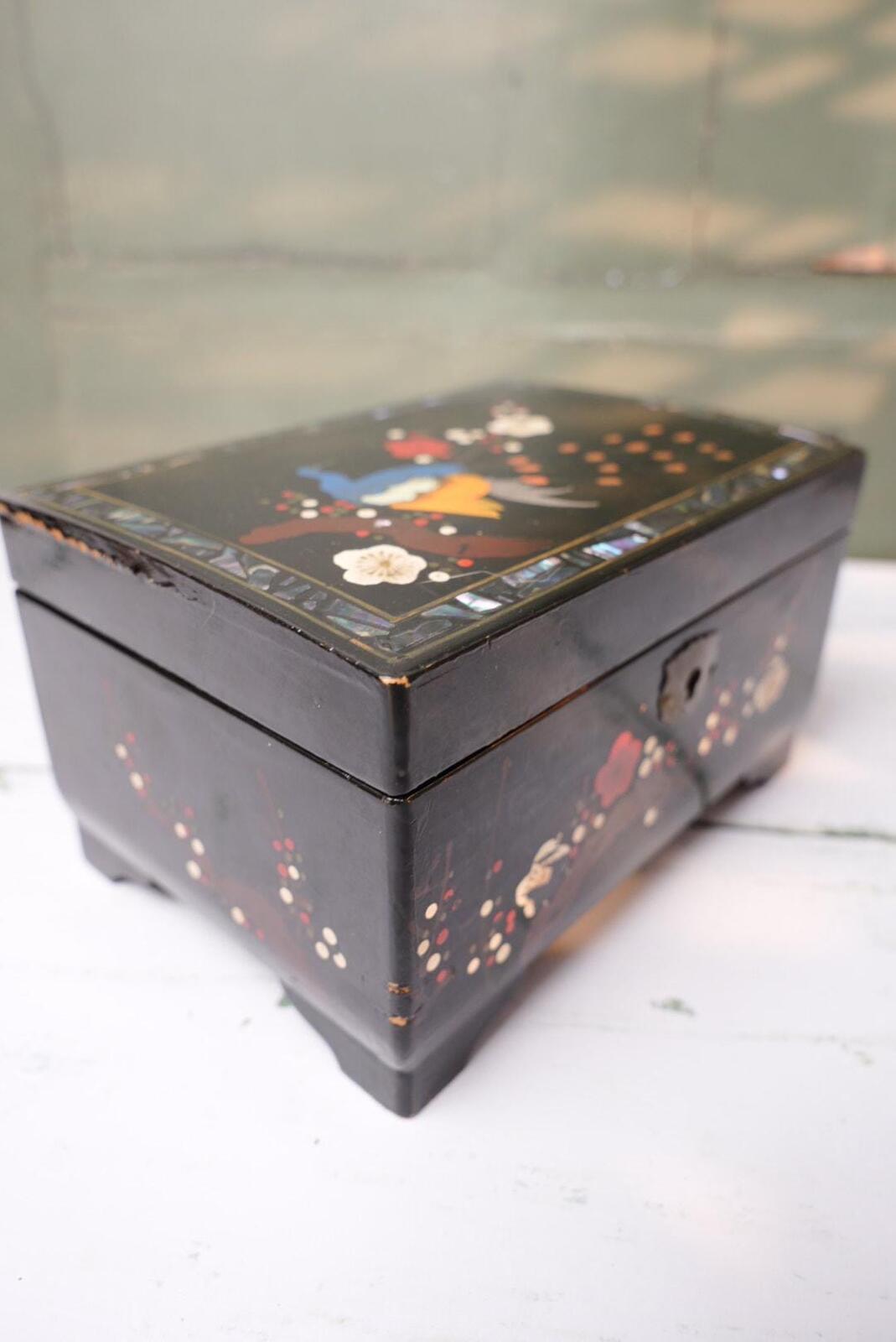Japanese Lacquer Jewellery Box