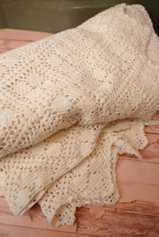 Vintage Cream Crochet Bed Throw