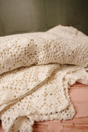 Vintage Cream Crochet Bed Throw