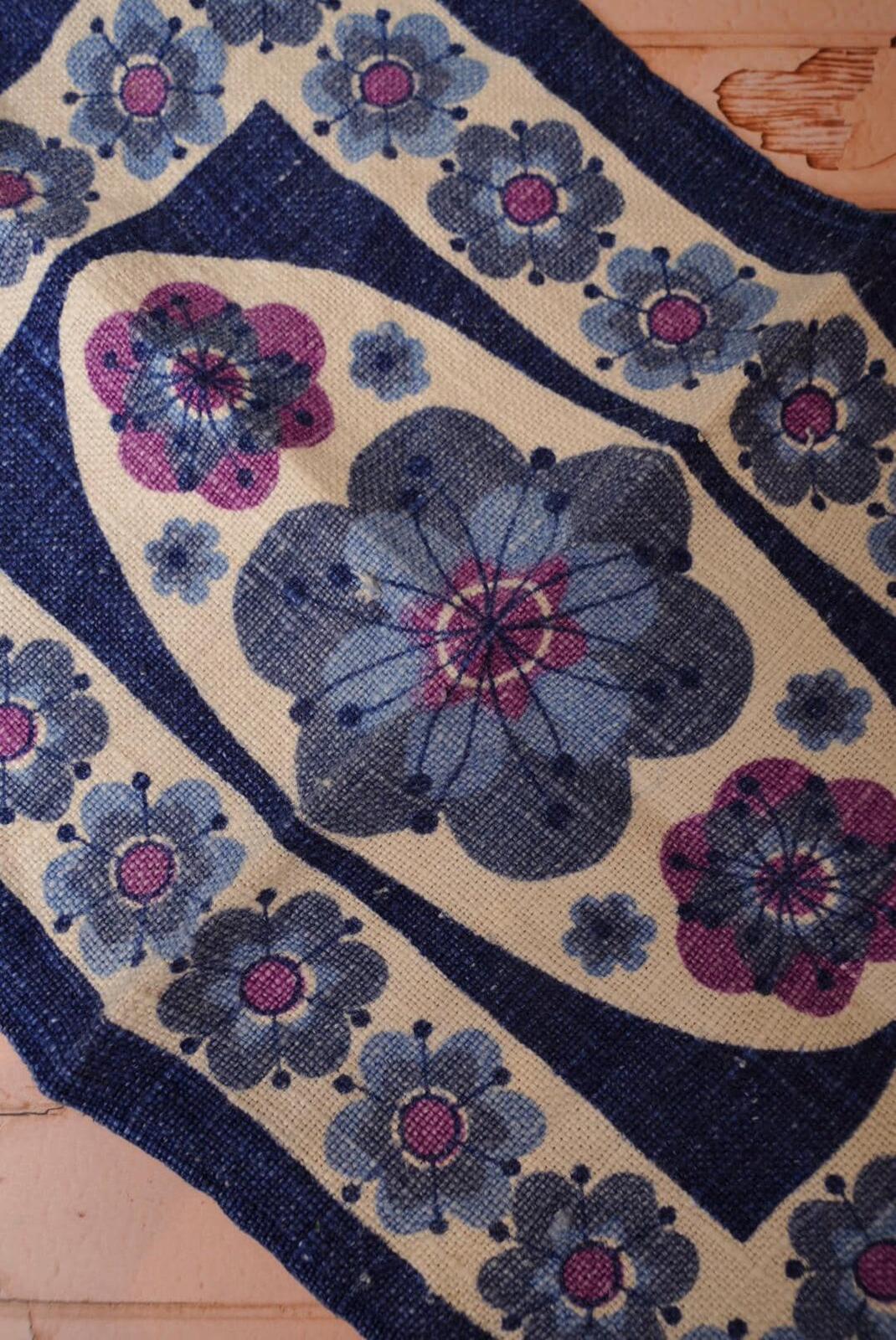 Vintage Blue Floral Linen Table Mat