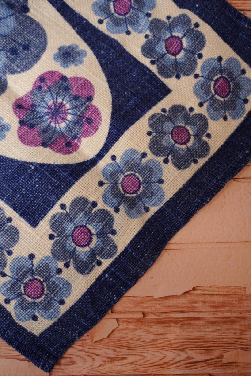 Vintage Blue Floral Linen Table Mat