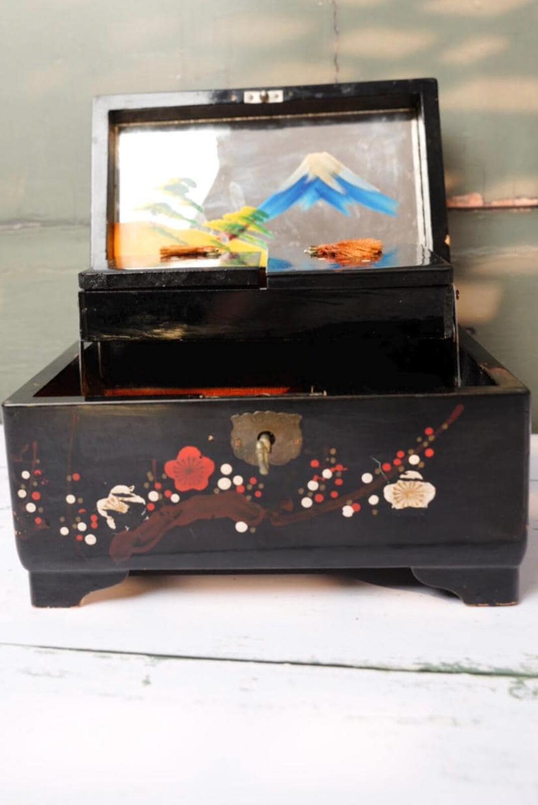 Japanese Lacquer Jewellery Box