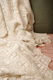 Vintage Cream Crochet Bed Throw