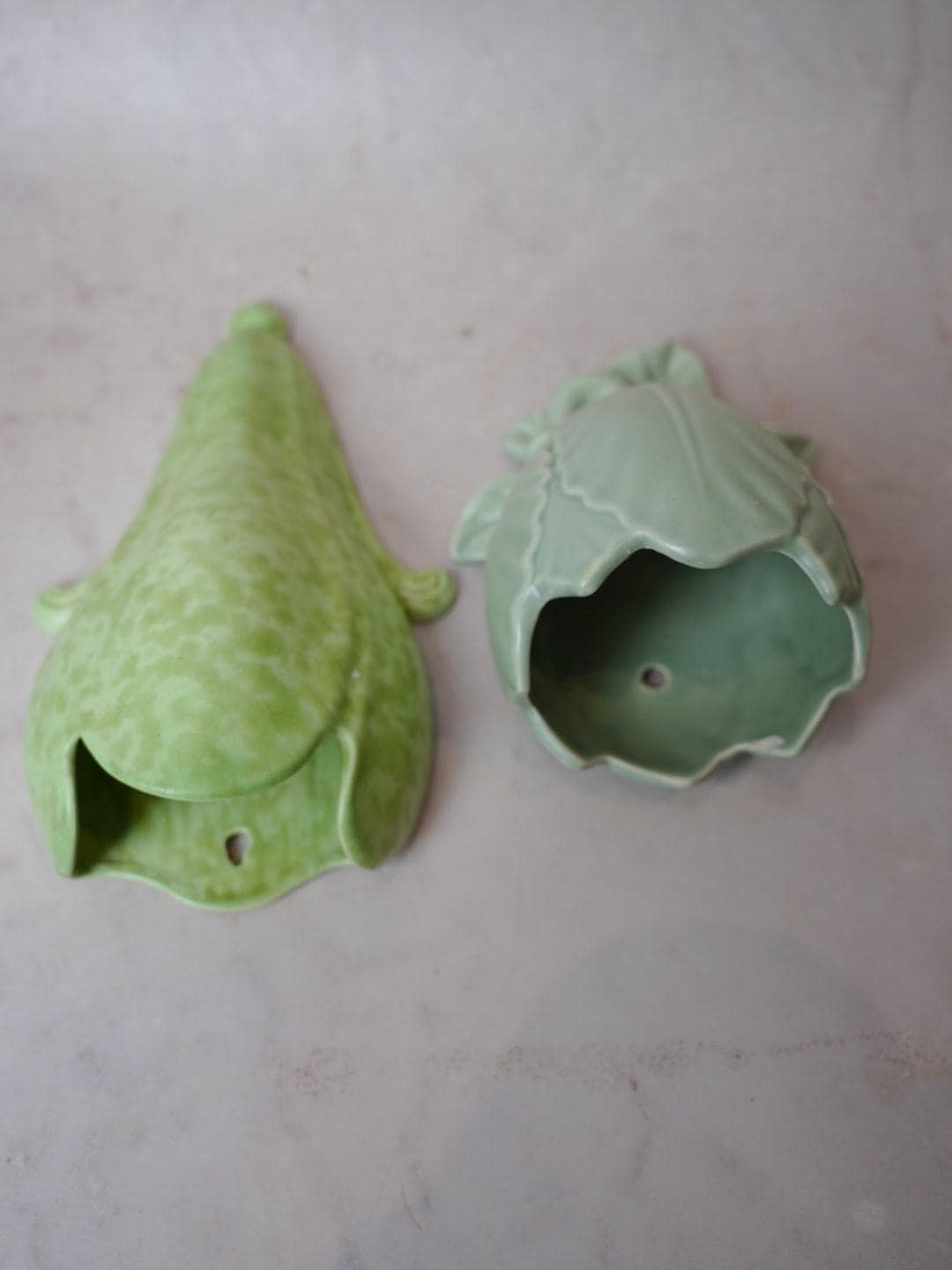 Green Pair Leaf Wall Pocket Vases