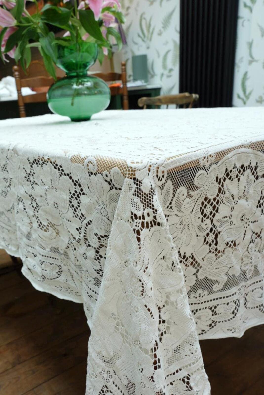 Vintage White Lace Tablecloth