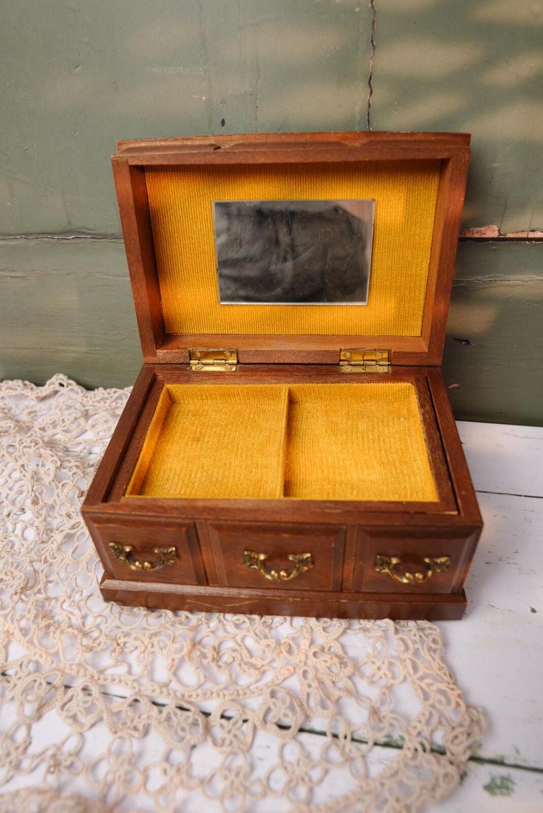 Laurel Wooden Music Box Made in Japan