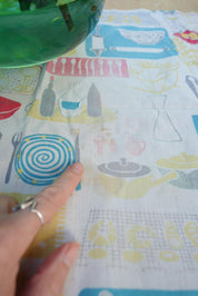 Vintage 1950s Kitchen Print Tablecloth