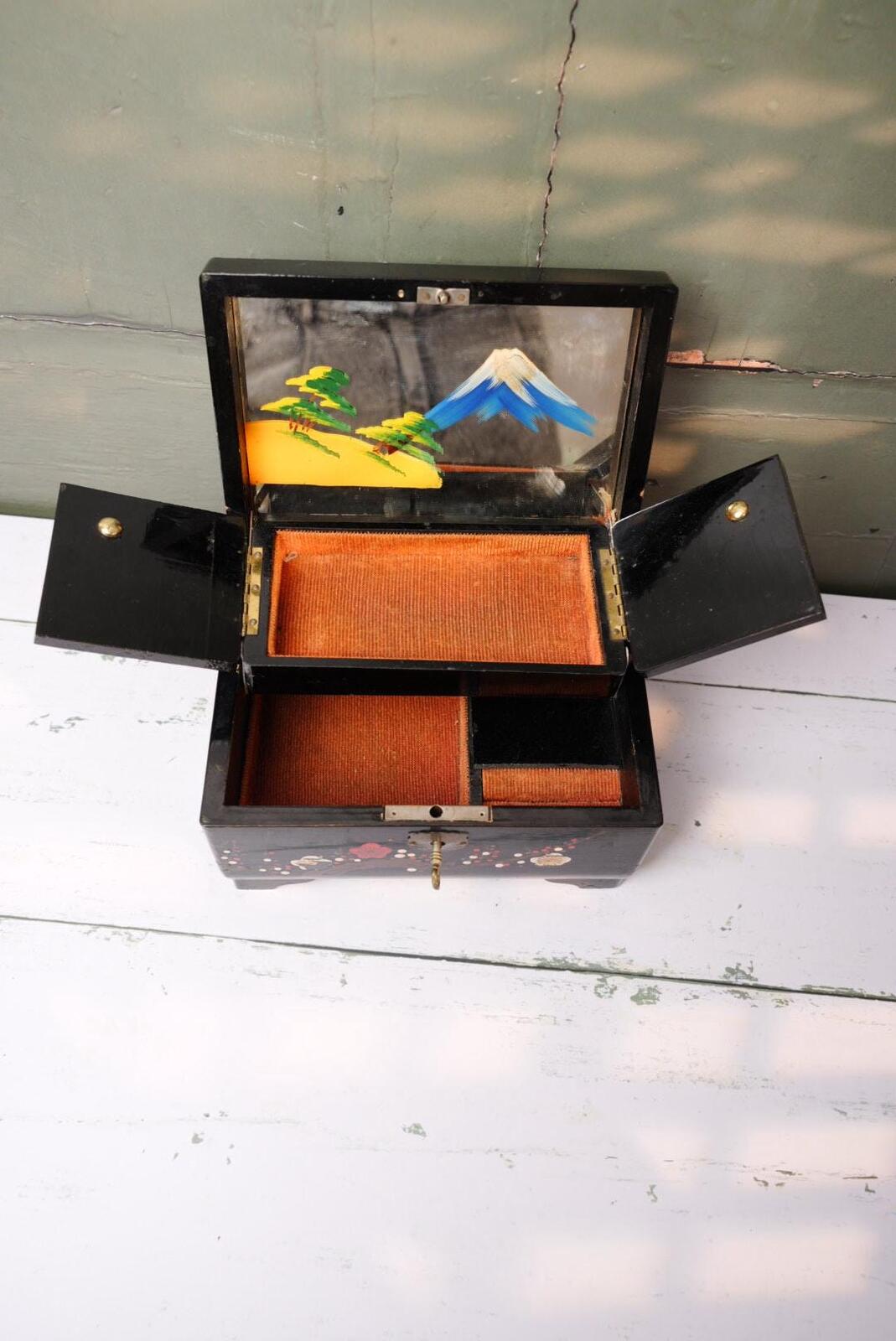 Japanese Lacquer Jewellery Box