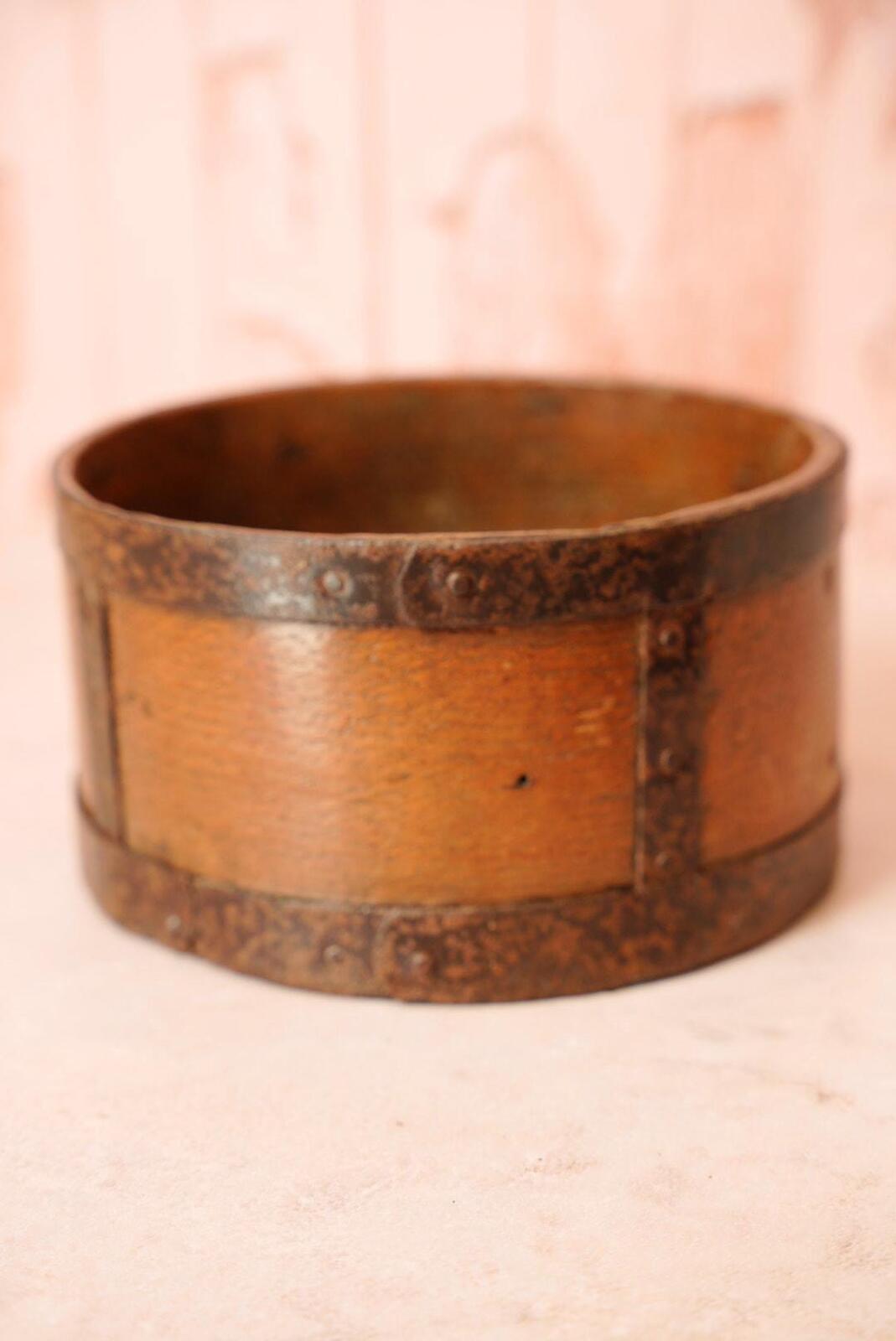 Antique Half Gallon Wooden Grain Measure