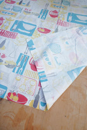 Vintage 1950s Kitchen Print Tablecloth