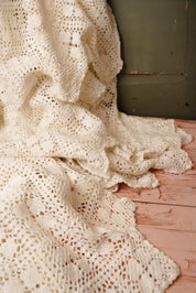 Vintage Cream Crochet Bed Throw