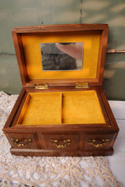 Laurel Wooden Music Box Made in Japan